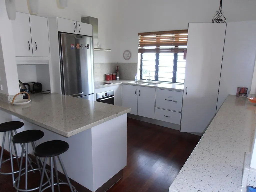 Floriana Villas Cairns 0*,