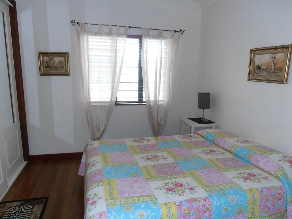 Floriana Villas Cairns 0*,